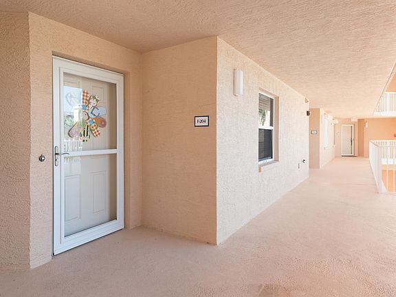 2nd image of 603 Shorewood Dr Unit 204