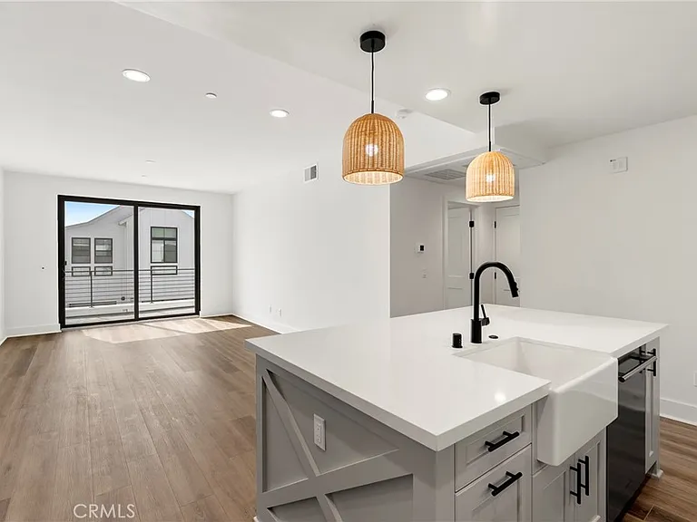 1101 Catania Ct #202 — Photo 9