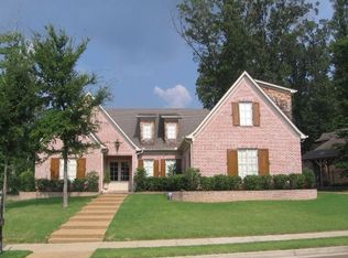222 Ivy Grove Ln, Collierville, TN 38017