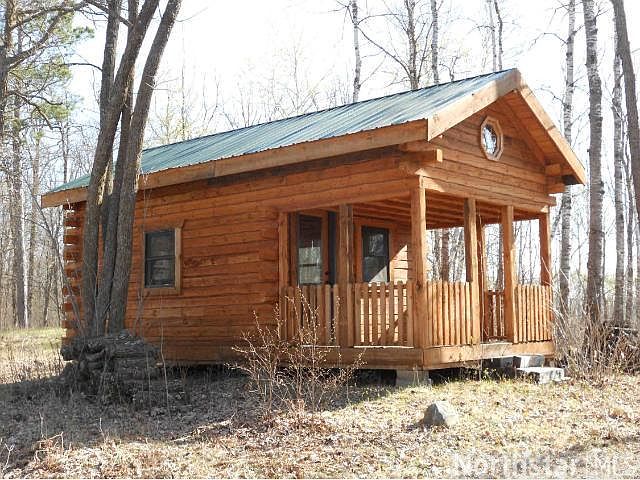 Log Cabin Little Mantrap Dr.