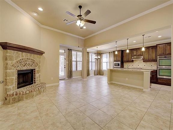 3rd image of 106 Shetland Ln