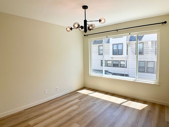 5th image of 1600 Larkin St #103
