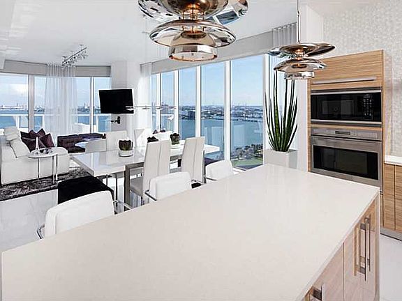 3rd image of 2020 Bayshore Dr #2302