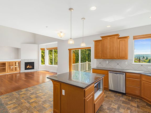 5th image of 16759 NE 86th Ct