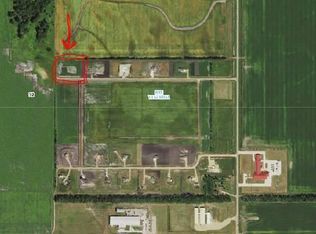 1746 Lonesome Dove Dr, Grand Forks, ND 58203