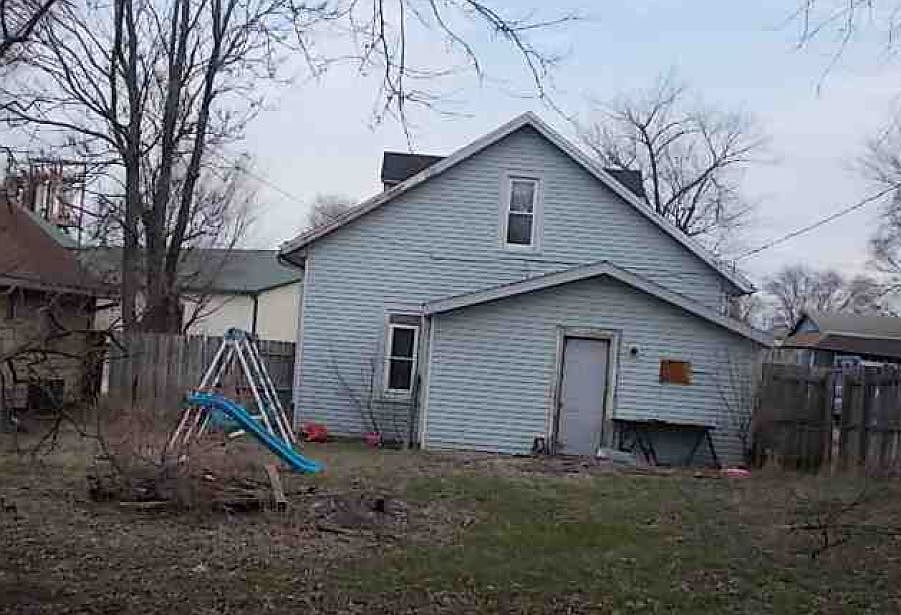 2nd image of 202 Cooper St