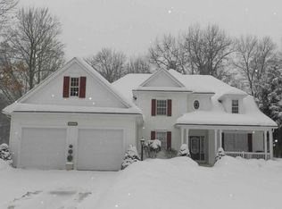 51601 Pebble Brooke Dr, Granger, IN 46530