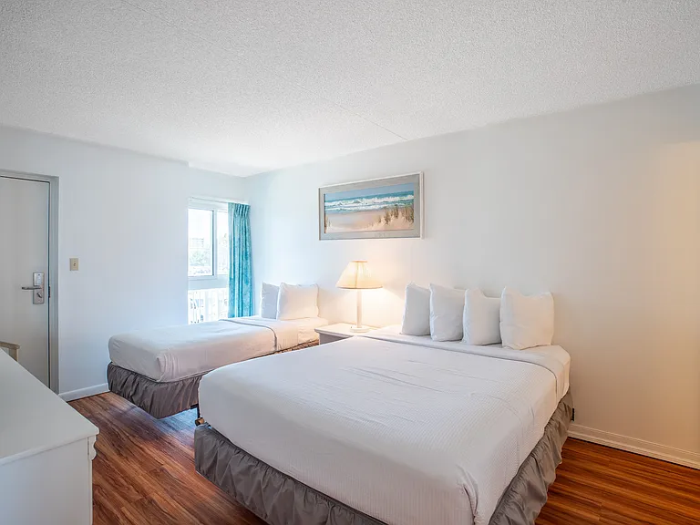 302 32nd St #205 — Photo 13