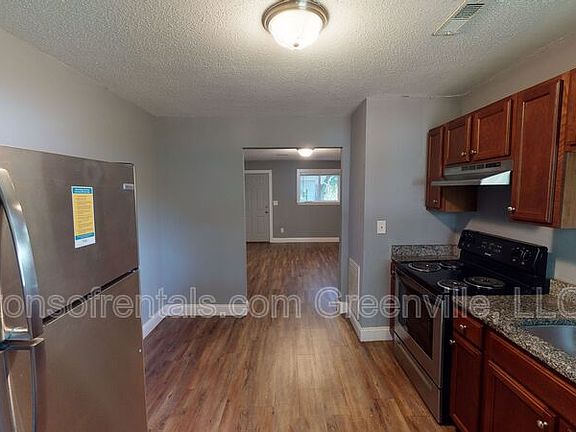 5th image of 84 W Park Dr #G