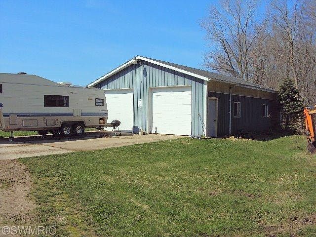 2nd image of 4232 36th St