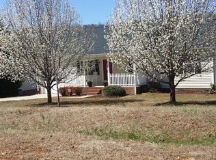 1316 39th St SW, Hickory, NC 28602