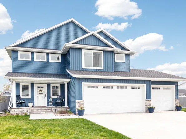 7744 Firefly Ln, Horace, ND 58047