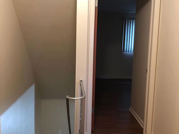 5th image of 66 Glenhaven Dr