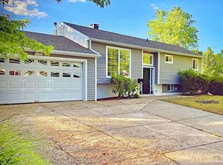 2403 Waverly Ave, Medford, NY 11763