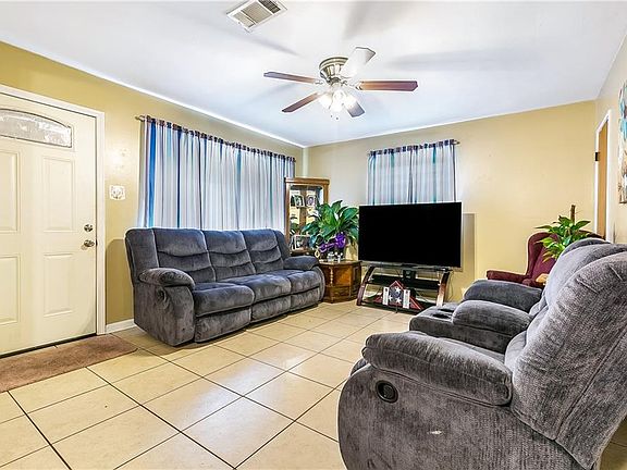 4th image of 5114 Mount Shasta Dr