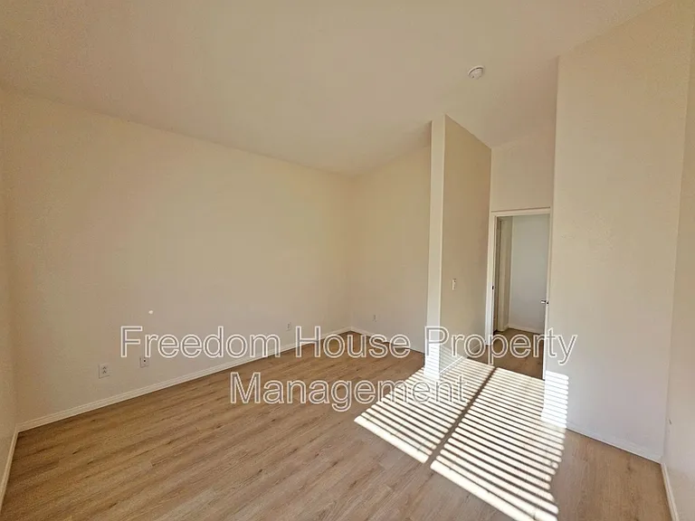 6451 Goodale St — Photo 29