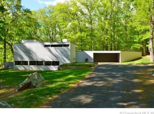 119 Wyneding Hill Rd, Manchester, CT 06040