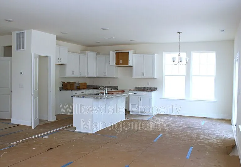 1212 Weavers Trace Dr — Photo 3
