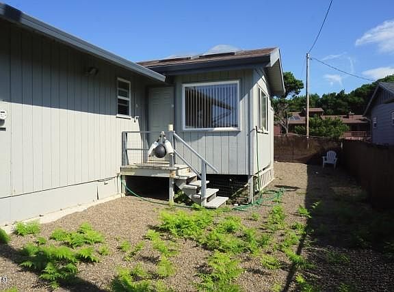 5th image of 340 El Pino Ave