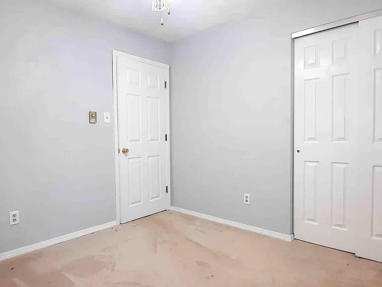 220 Pralle Ln — Photo 7