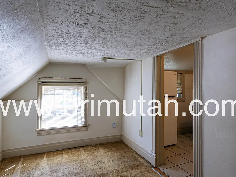368 S University St #5 — Photo 8