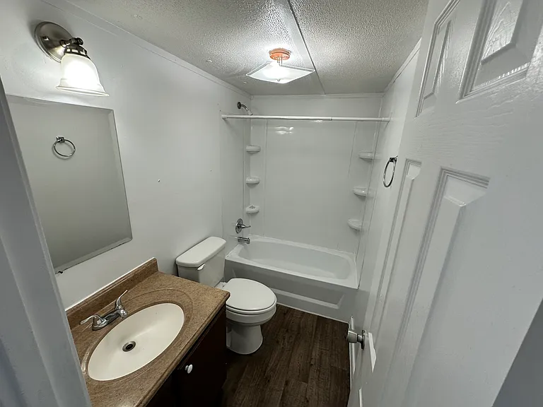 20 Paige Ave — Photo 4