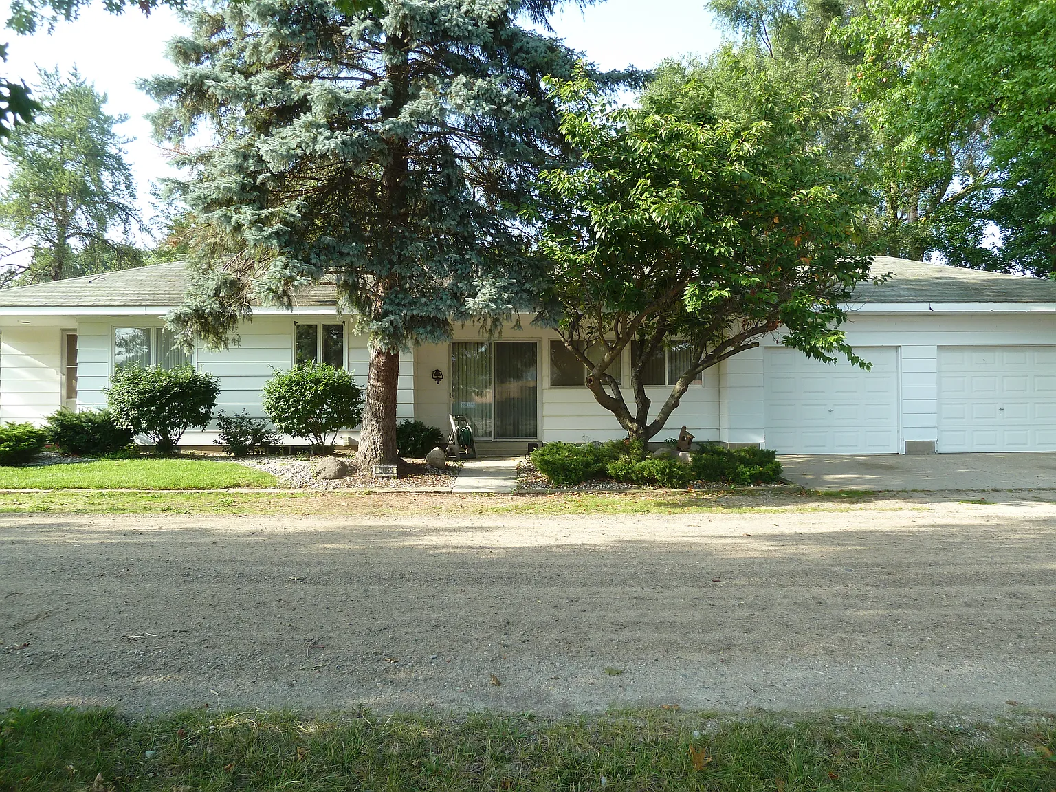 5053 Bidwell St photo 1
