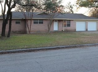 104 Paint Brush Rd, Lakeside, TX 76108
