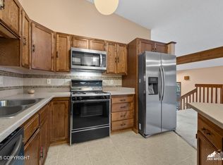 7333 Foxridge Cir #P-2, Anchorage, AK 99518