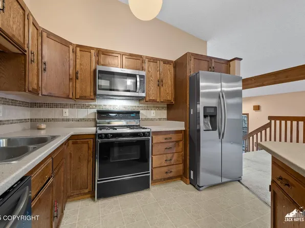 7333 Foxridge Cir #P-2, Anchorage, AK 99518