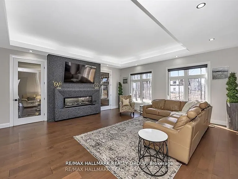 595 Shoreway Dr — Photo 12