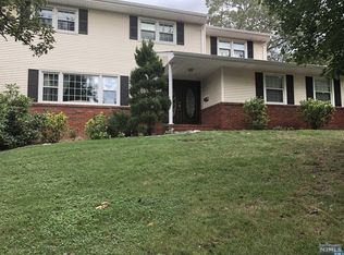 361 Forest Dr, Englewood Cliffs, NJ 07632