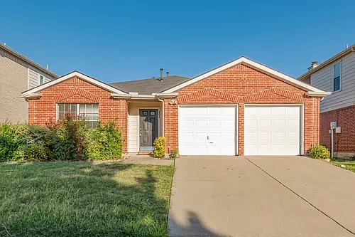 204 Waterwood Dr Photo 1