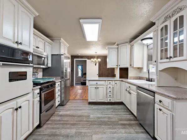 3010 S Powerline Rd, Nampa, ID 83686