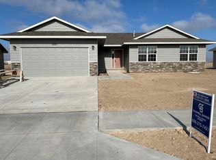 2221 Idlewild Way, Garden City, KS 67846