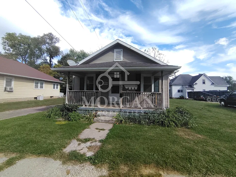1216 Locust St