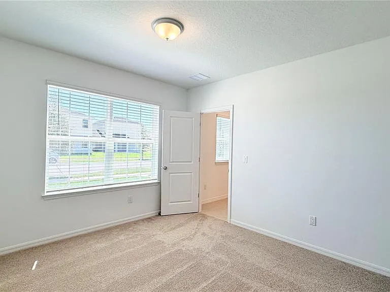 5694 Enchanted Meadow Aly #A — Photo 9