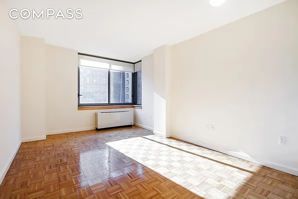 Rented by Compass | media 25