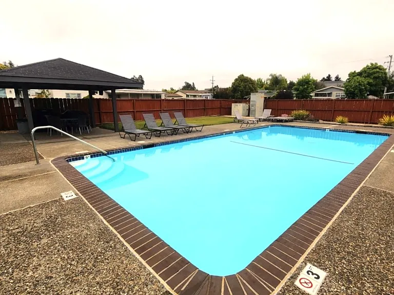 Woodcrest Pool (Residents Only)