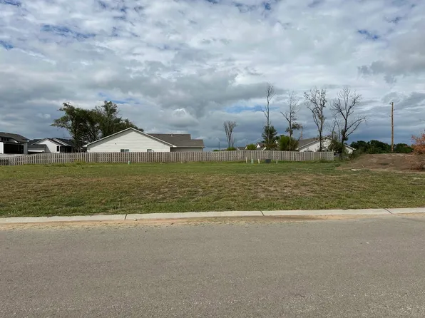 4434 N Sunny Cir, Wichita, KS 67205
