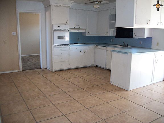 3rd image of 1509 S Main Ave