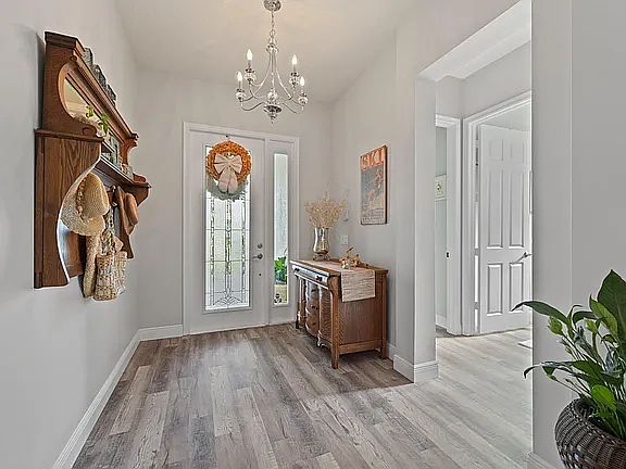 5th image of 175 NW Swann Mill Cir