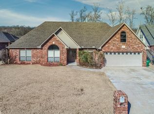 14 Lakeview Ln, Cabot, AR 72023