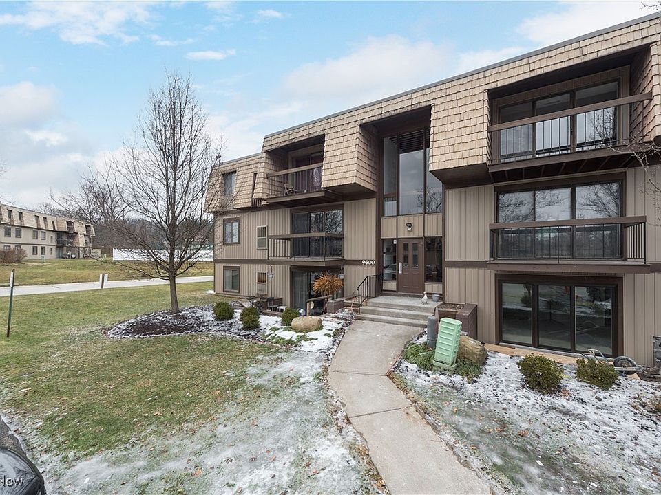 1st image of 9600 Cove Dr Unit B10