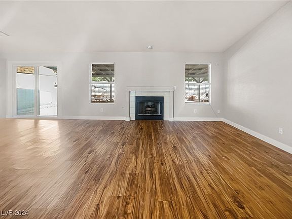 3rd image of 540 Brownlee Dr