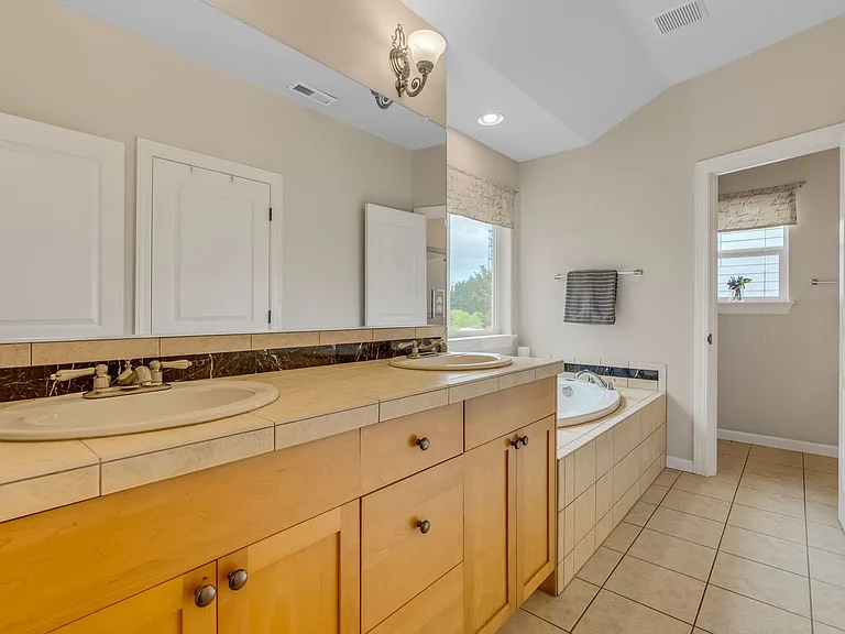 15937 SW Tuscany St — Photo 45