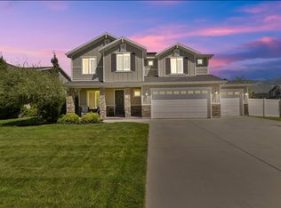 716 N Rifleman Dr, Farmington, UT 84025