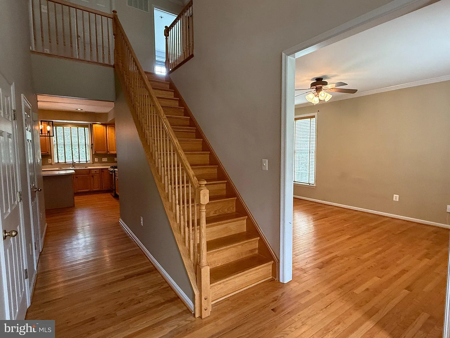 5 bed, 3.5 bath, 3552 sqft, $4,000 — Photo 3