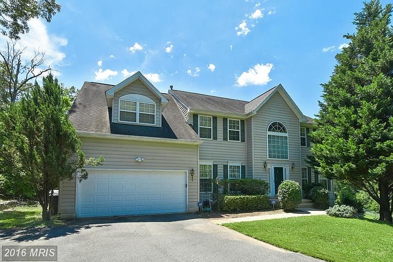 660 Lancaster Dr.