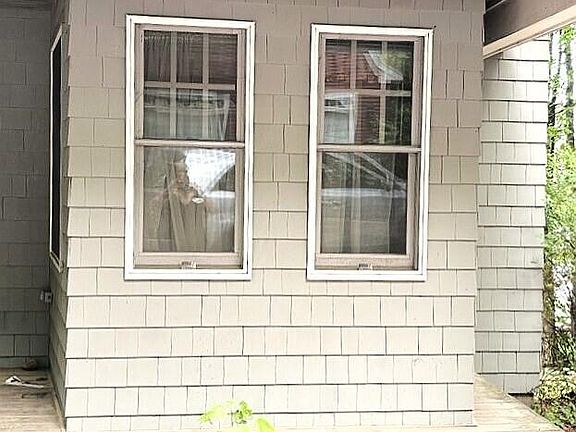 5th image of 555 Townhouse Road